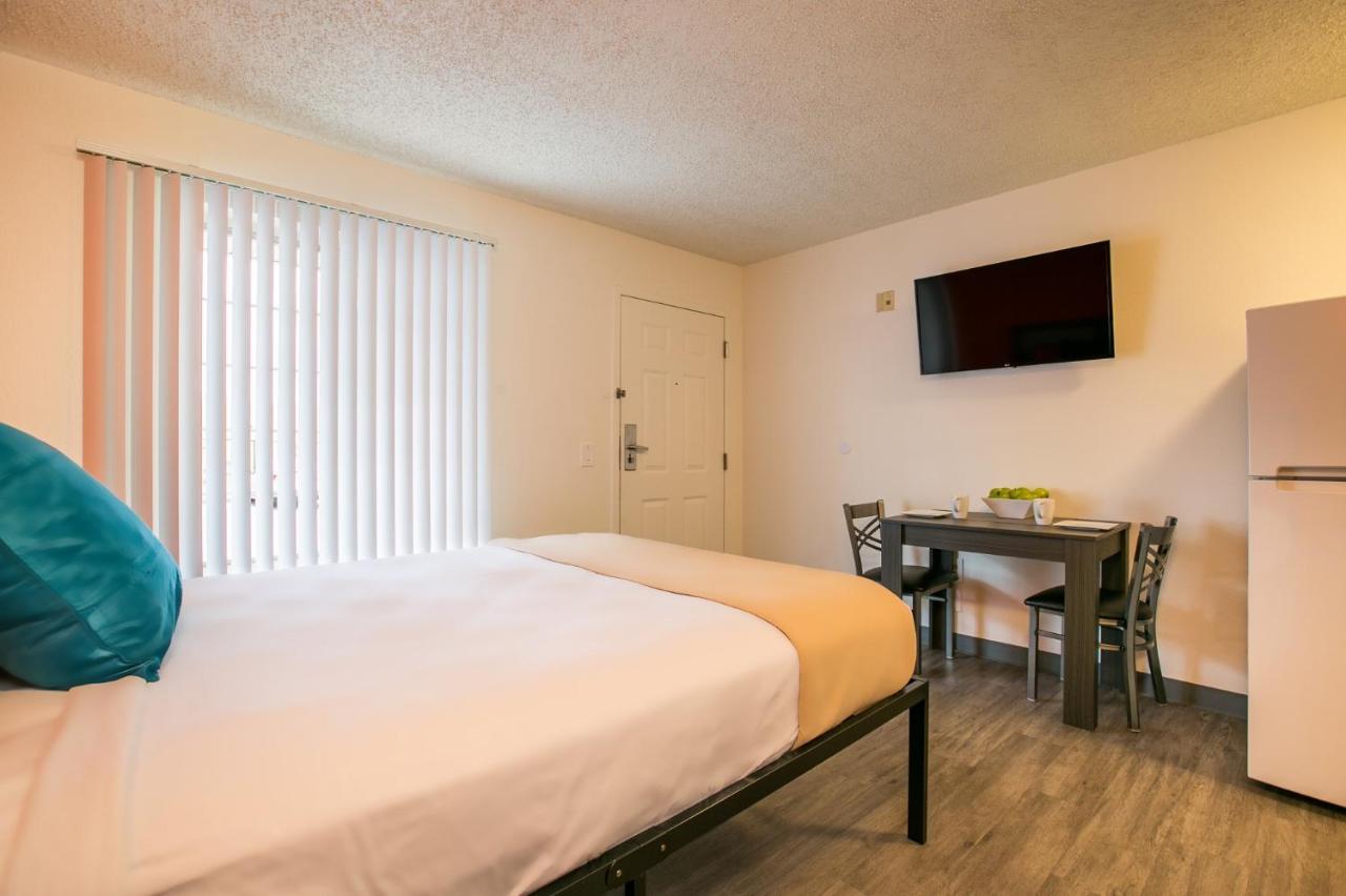 Siegel Select Albuquerque 2 Aparthotel Bagian luar foto
