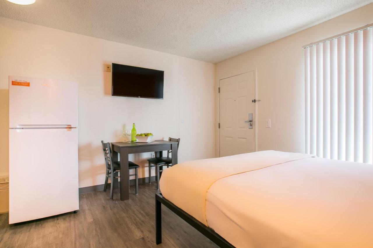 Siegel Select Albuquerque 2 Aparthotel Bagian luar foto